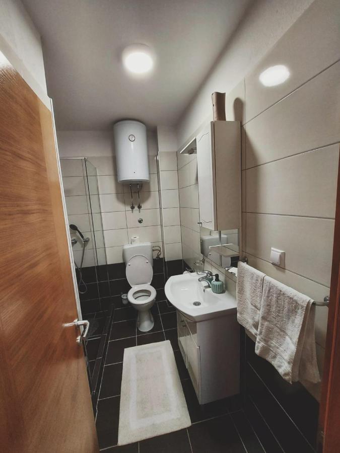 Apartmani Butigan-Tiha Luka 内乌姆 外观 照片