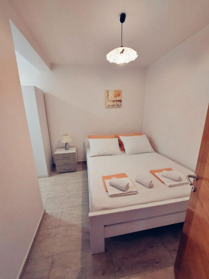 Apartmani Butigan-Tiha Luka 内乌姆 外观 照片