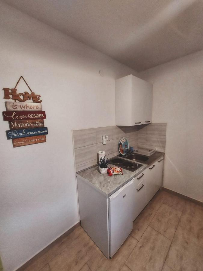 Apartmani Butigan-Tiha Luka 内乌姆 外观 照片