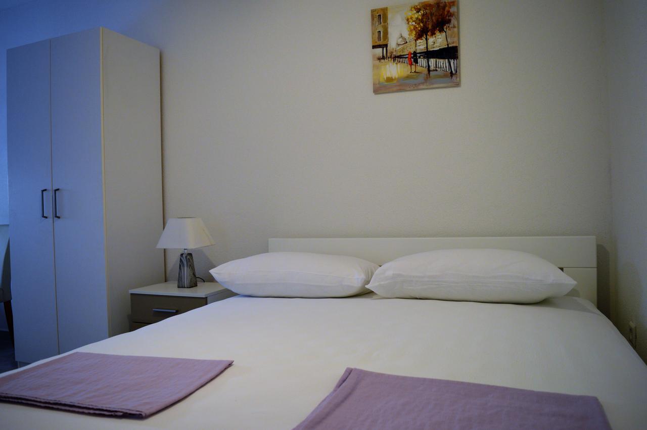 Apartmani Butigan-Tiha Luka 内乌姆 外观 照片